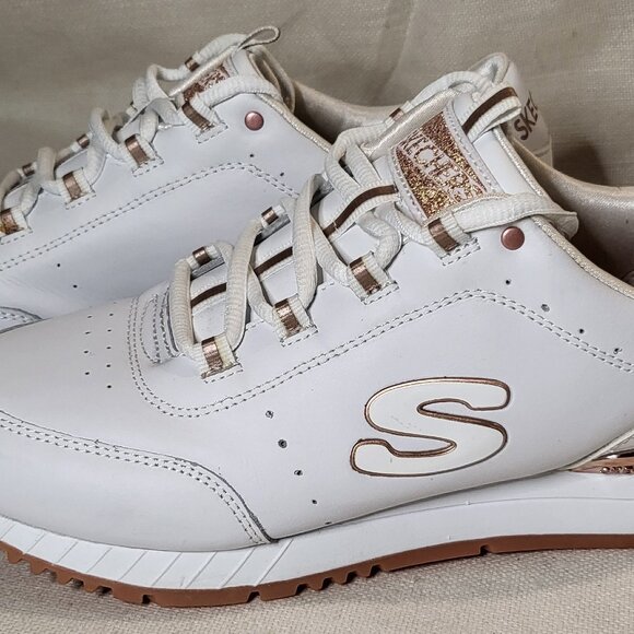 Skechers Street Sunlite 907 Delightfully OG Running Trainers White, W Size 9.5 - Picture 3 of 10